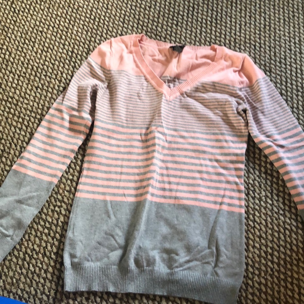 Rue 21 sweater, large